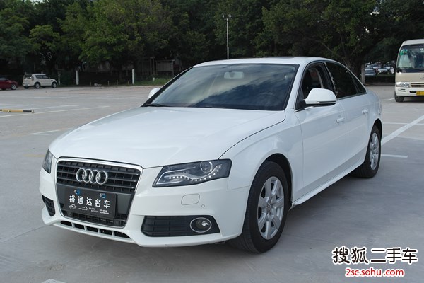 奥迪A4L2012款2.0TFSI 舒适型