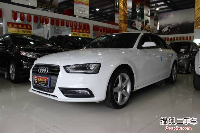 奥迪A4L2013款30 TFSI 自动舒适型