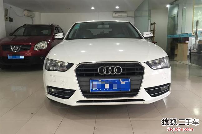 奥迪A4L2013款35 TFSI 自动舒适型