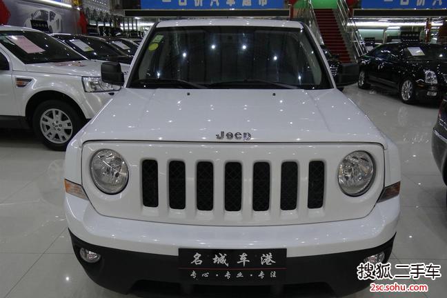 Jeep自由客2012款2.4 运动版