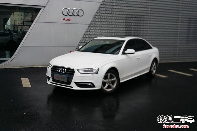 奥迪A4L2013款35 TFSI 自动标准型