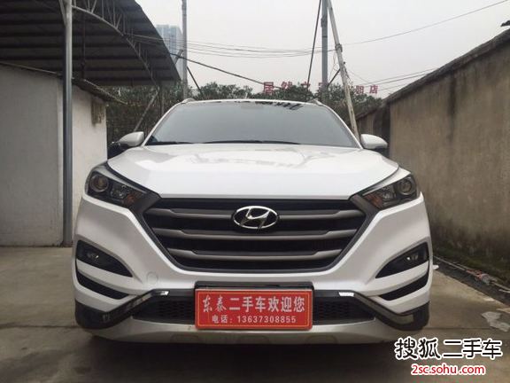 现代途胜2013款2.0L 手动四驱豪华型