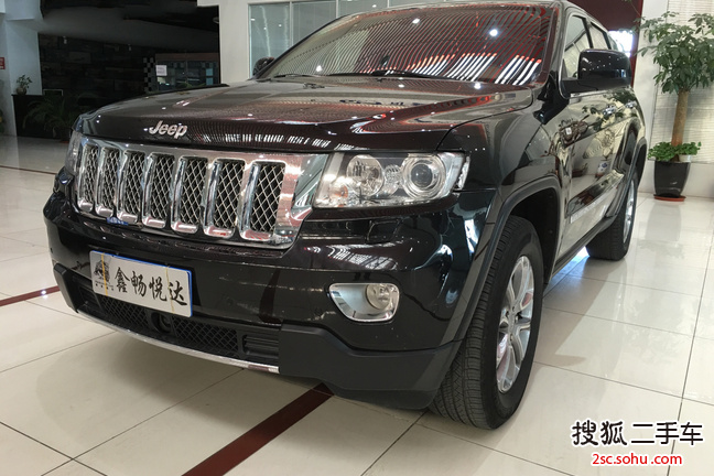 Jeep大切诺基2012款5.7L 旗舰尊崇版