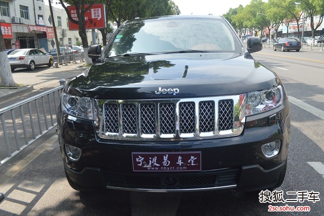 Jeep大切诺基2012款5.7L 旗舰尊崇版