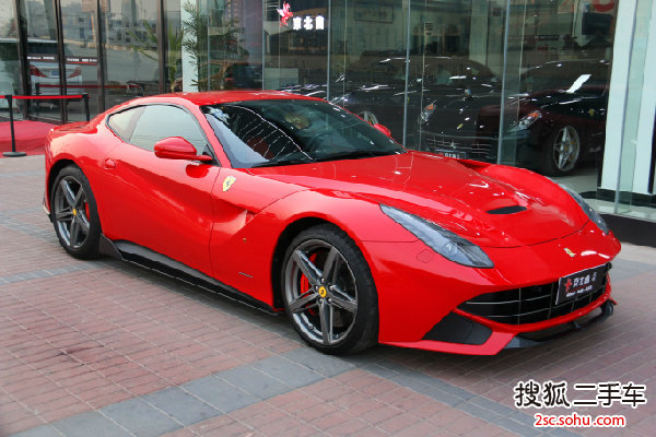 法拉利F12 berlinetta2013款6.3L 标准型