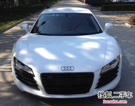 奥迪R82008款4.2FSI quattro