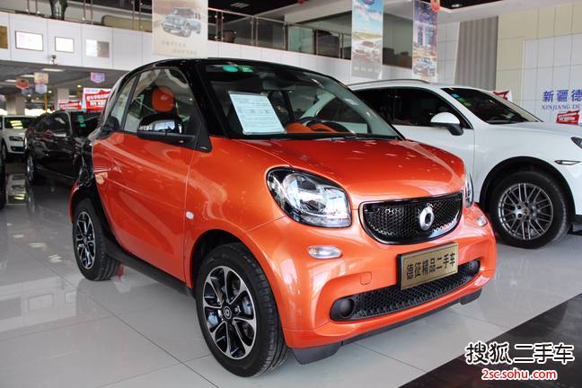 smartfortwo2017款1.0L 硬顶挚爱特别版