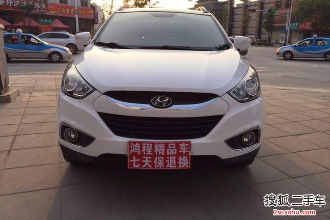 现代ix352010款2.0L 自动四驱尊贵版GLS 