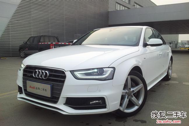 奥迪A4L2013款40 TFSI(2.0T)quattro个性运动型