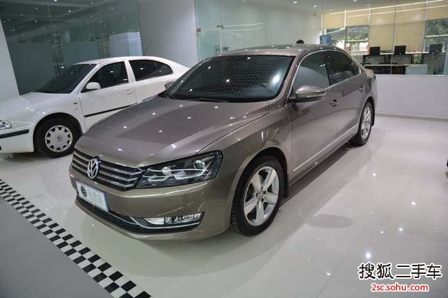 大众帕萨特2012款1.8TSI DSG 至尊版