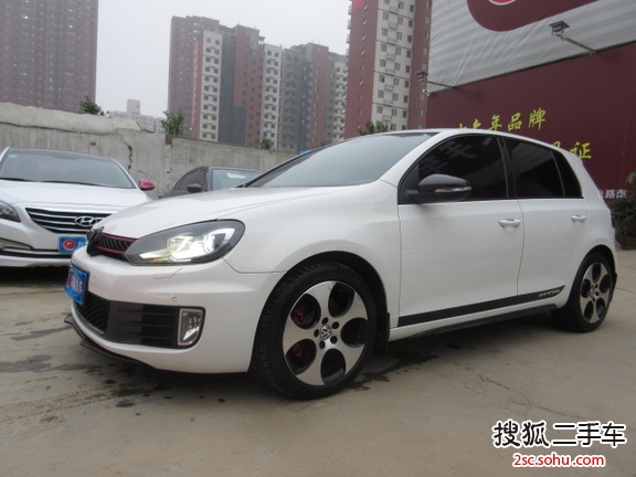 大众高尔夫GTI2012款2.0 TSI DSG 豪华版