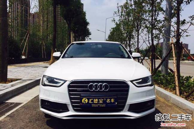 奥迪A4L2013款40 TFSI quattro个性运动型