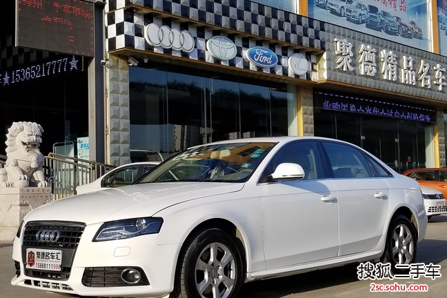 奥迪A4L2010款2.0TFSI 运动型