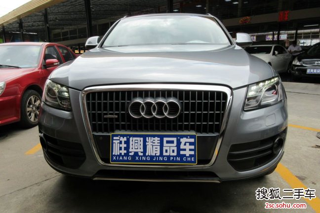 奥迪Q52010款2.0TFSI 豪华型