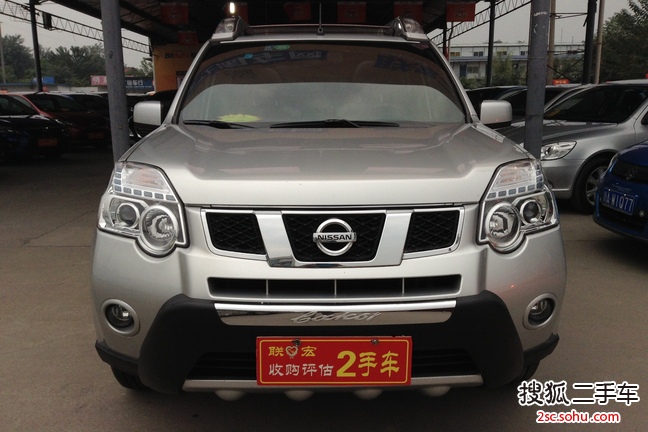 日产奇骏2012款2.5L XV 尊享版 CVT 四驱