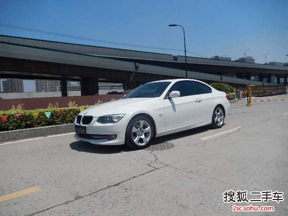 宝马3系双门2011款320i