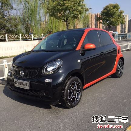 smartfortwo2016款0.9T 硬顶先锋版