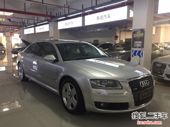 奥迪A8L2005款A8L (加长型) 3.0电喷