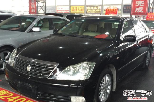 丰田皇冠2005款3.0L Royal Saloon