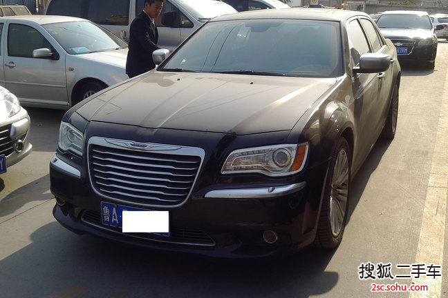 克莱斯勒3002013款300C 3.6L 尊享版