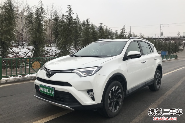 丰田RAV4荣放2016款荣放 2.5L 自动四驱尊贵版