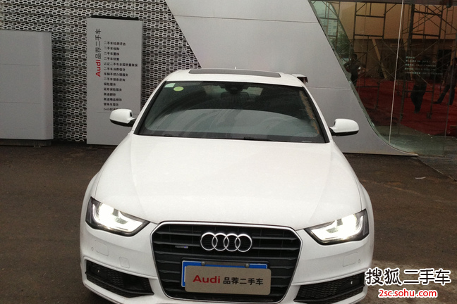 奥迪A4L2013款40 TFSI(2.0T)quattro运动型