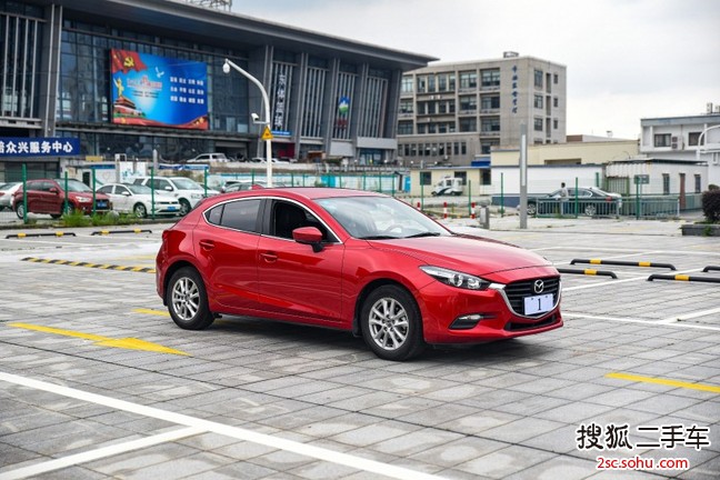 马自达MAZDA3Axela昂克赛拉 三厢2017款1.5L 手动豪华型  国V