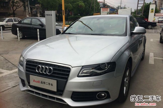 奥迪A4L2011款1.8TFSI 舒适型