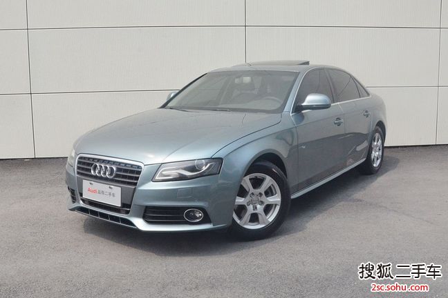 奥迪A4L2011款2.0TFSI 技术型