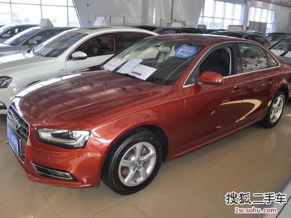 奥迪A4L2013款35 TFSI 自动标准型