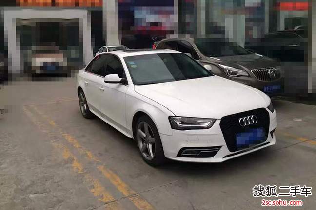 奥迪A4L2013款35 TFSI 自动标准型