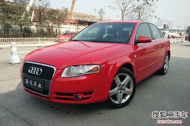 奥迪A42008款2.0TFSI Sline(个性风格版)