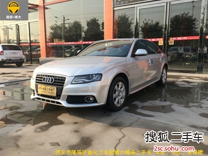 奥迪A4L2011款2.0TFSI 豪华型