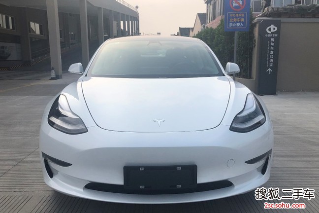 特斯拉Model 32019款高性能全轮驱动版