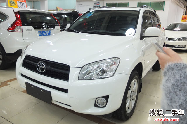 丰田RAV42011款2.0L 自动豪华版