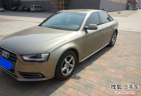 奥迪A4L2013款35 TFSI 自动舒适型