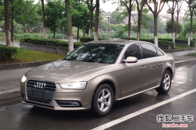 奥迪A4L2013款35 TFSI 自动舒适型