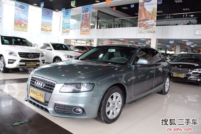 奥迪A4L2010款2.0TFSI 技术型