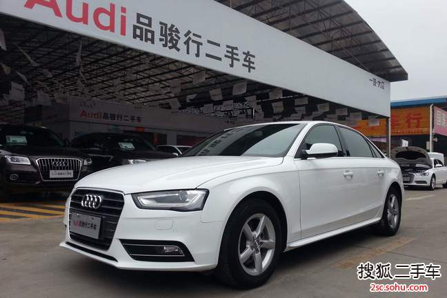 奥迪A4L2013款30 TFSI 自动舒适型