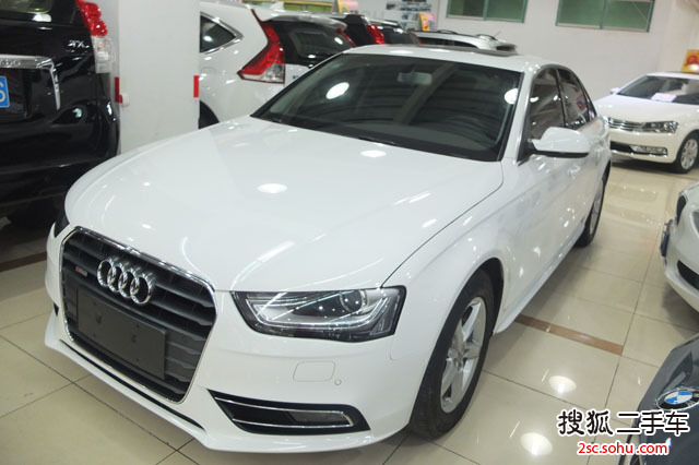 奥迪A4L2013款35 TFSI 自动豪华型