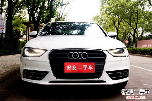 奥迪A4L2015款35 TFSI 自动舒适型