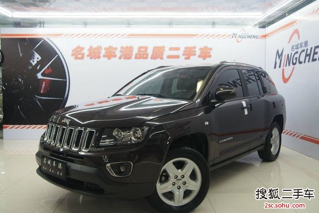 Jeep指南者2013款2.0L 两驱运动版