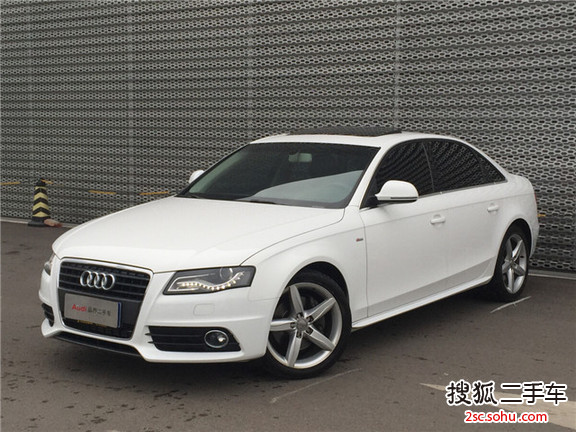 奥迪A4L2010款2.0TFSI 运动型