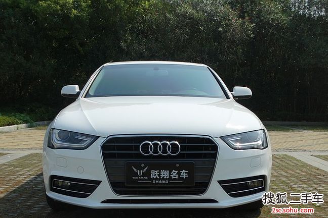 奥迪A4L2013款35 TFSI 自动标准型