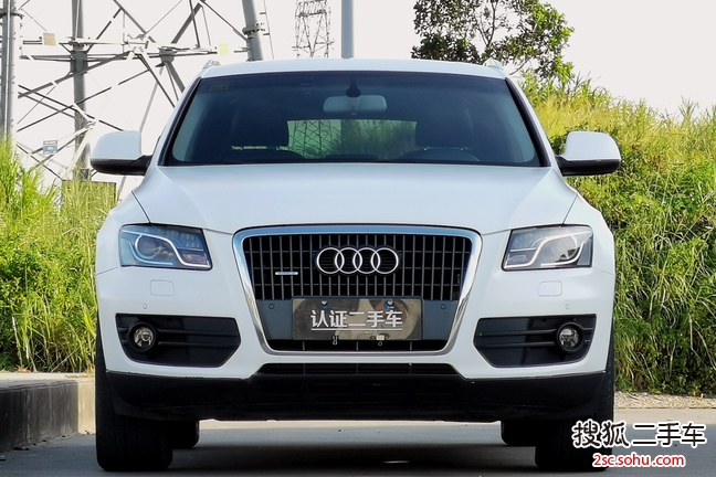 奥迪Q52010款2.0TFSI 技术型