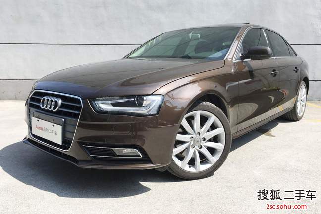 奥迪A4L2013款30 TFSI 自动舒适型