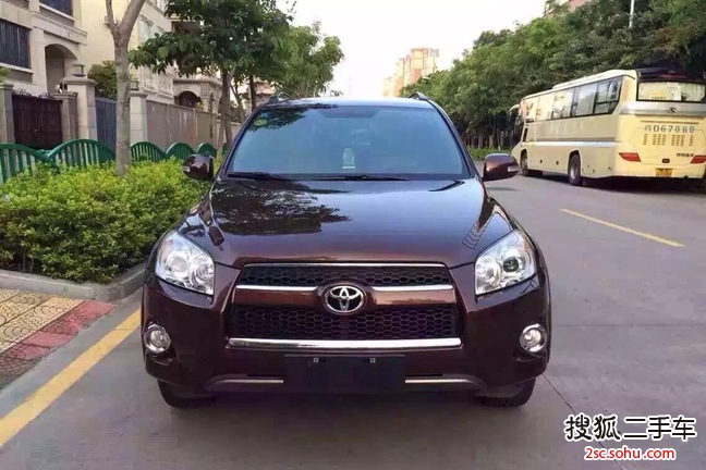 丰田RAV42012款炫装版 2.4L 自动四驱豪华 