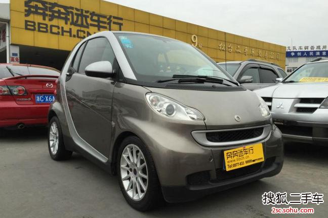 smartfortwo2010款哑光灰硬顶限量版