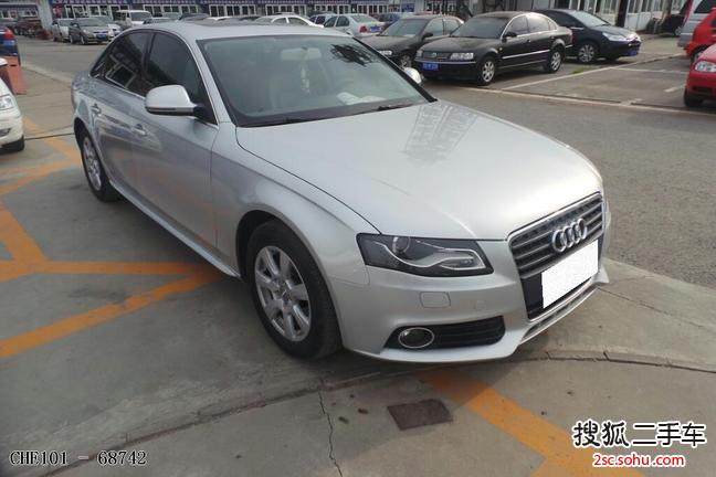 奥迪A4L2010款2.0TFSI 豪华型