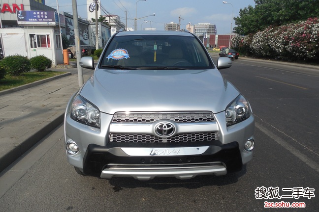 丰田RAV42012款2.4L 自动豪华炫装版